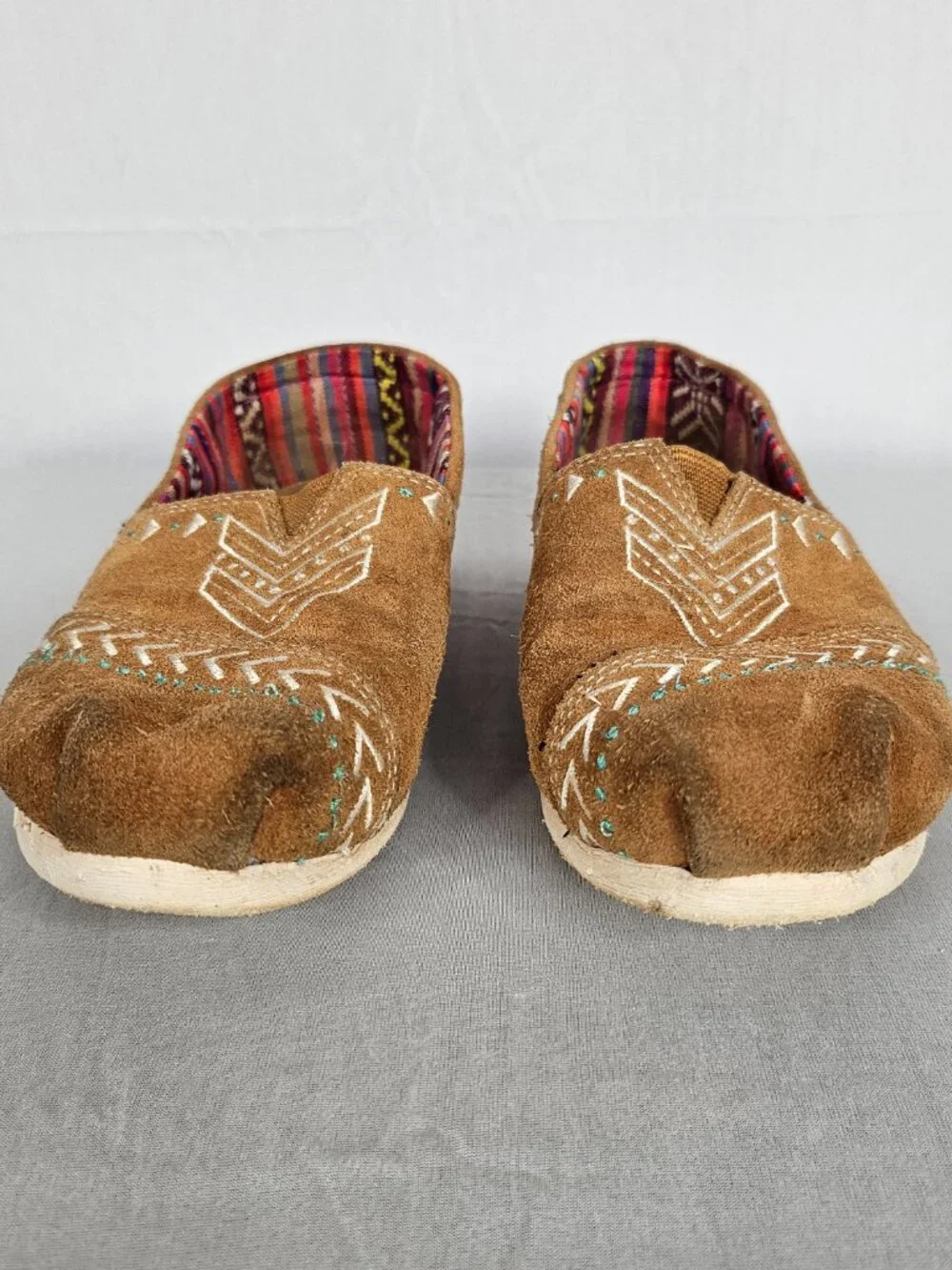 TOMS Embroidered Slip-On Flats | Boho Festival Shoes | Tan | Size 6.5